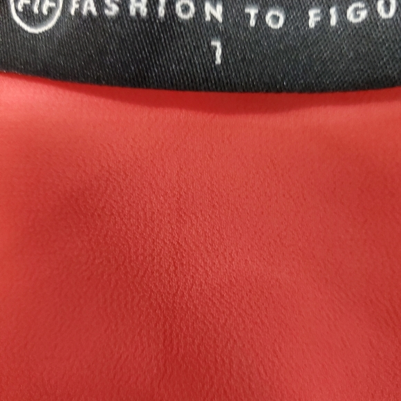 Pink Hi Lo Womans Top - Picture 2 of 6